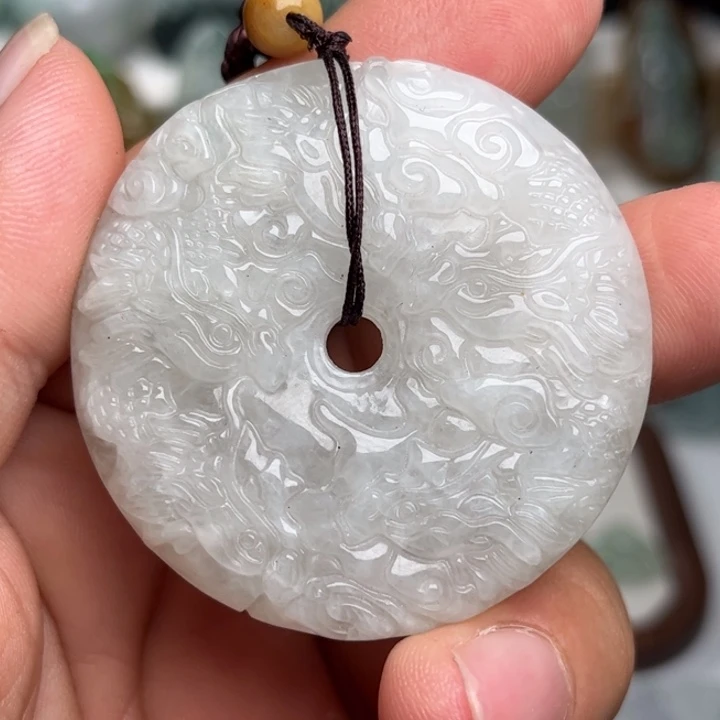 颈饰未镶嵌翡翠九龙扣