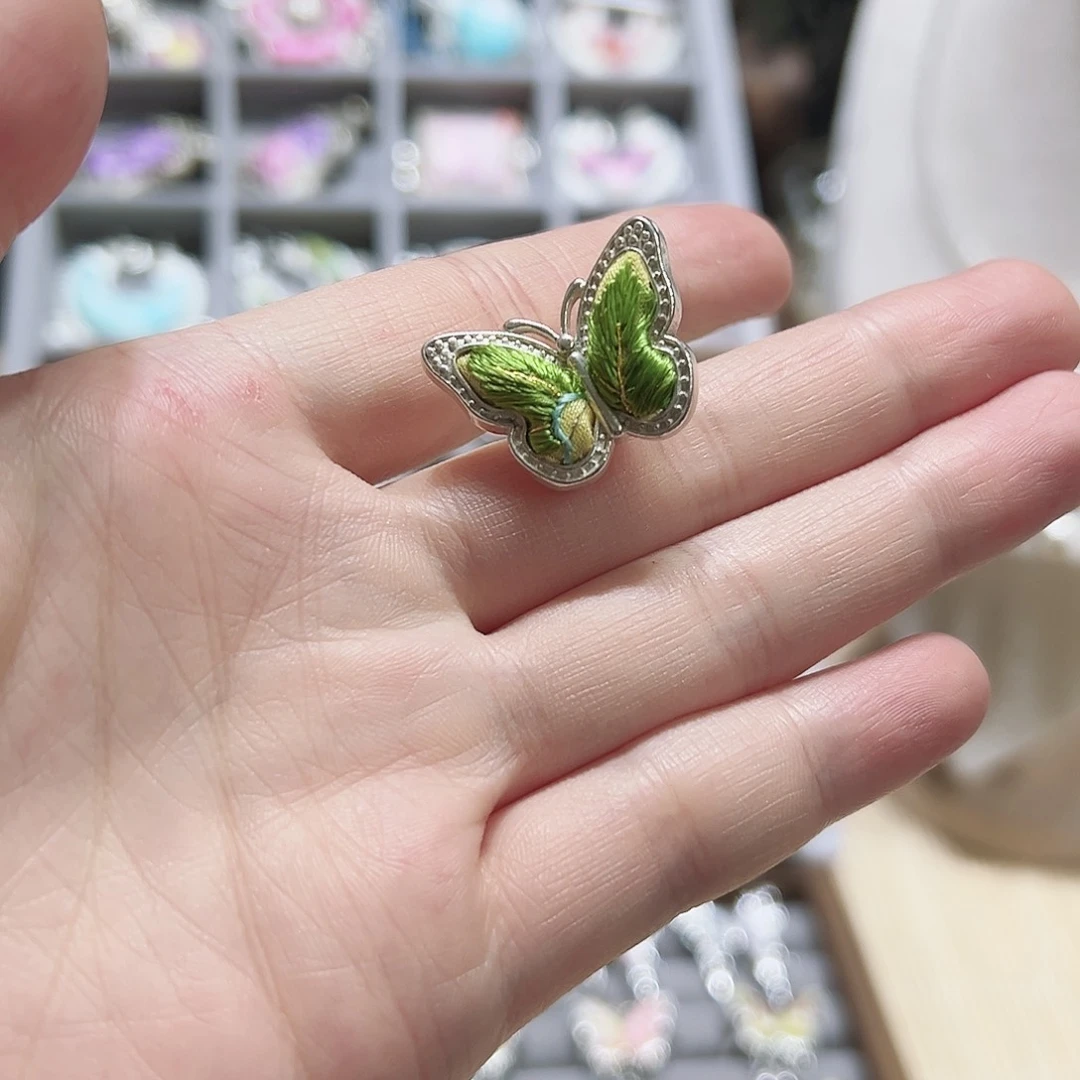 织绣颖**宝手工苗银戒指