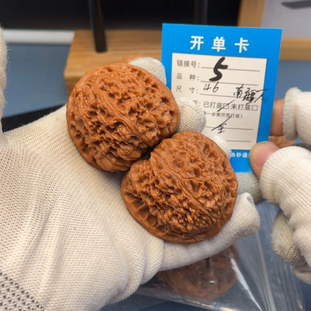 吊坠桃核文玩核桃