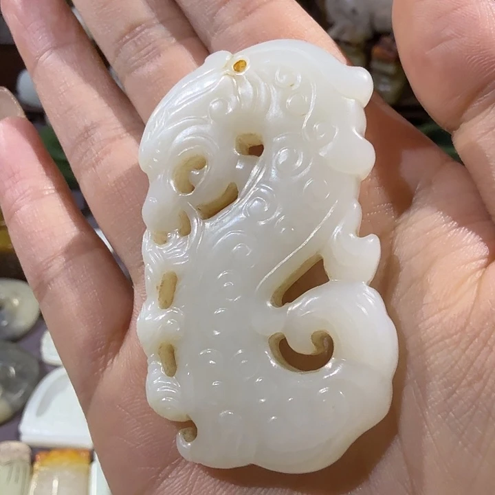 秋***狩和田玉（糖玉）未镶嵌颈饰