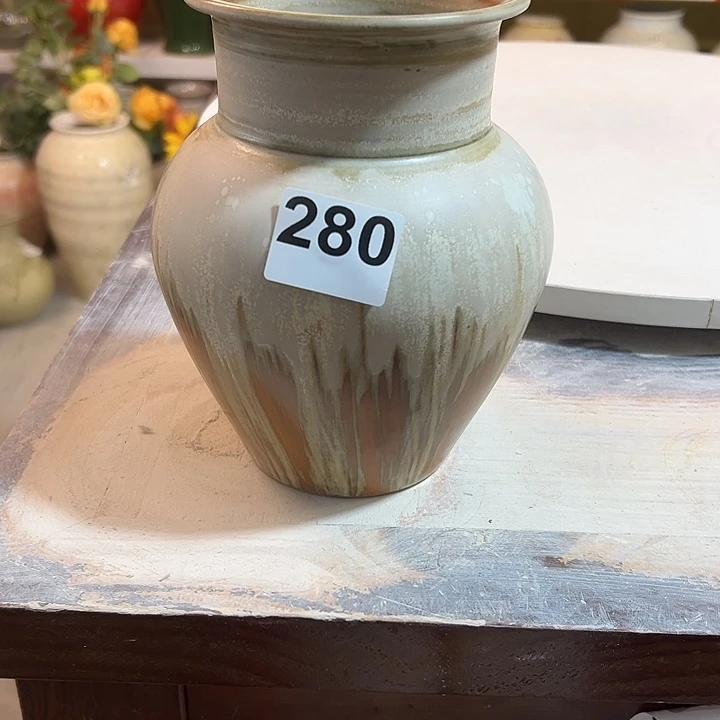 花瓶白泥口9，高19，280，摆件