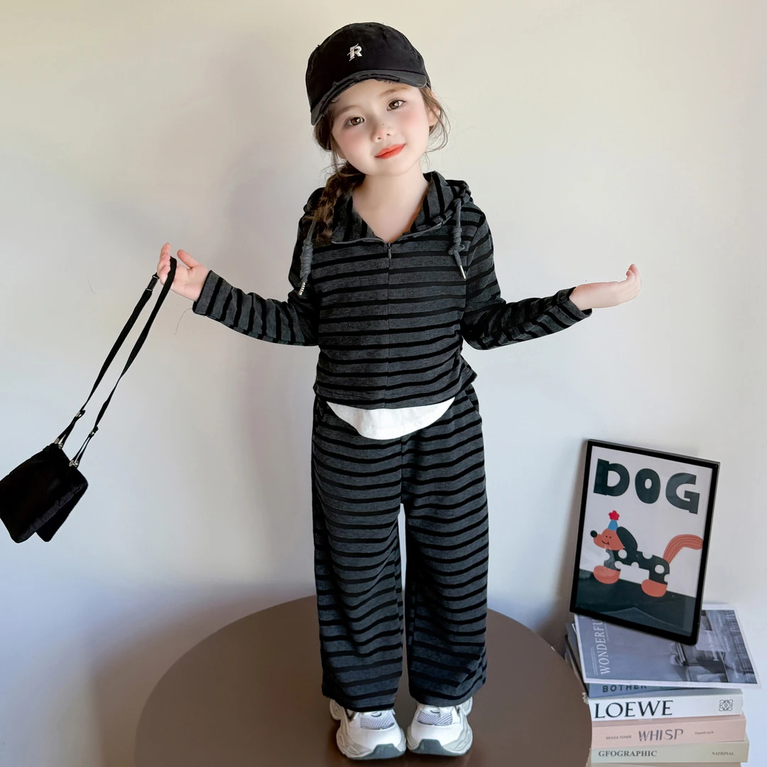 女童秋季2025新款儿童时尚休闲百搭中小童韩版条纹假两件连帽套装