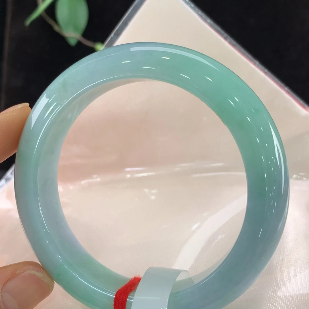 翡翠手镯未镶嵌111-0323