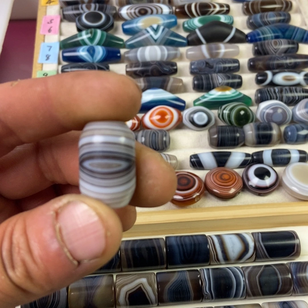 代***l玛瑙/玉髓未镶嵌颈饰