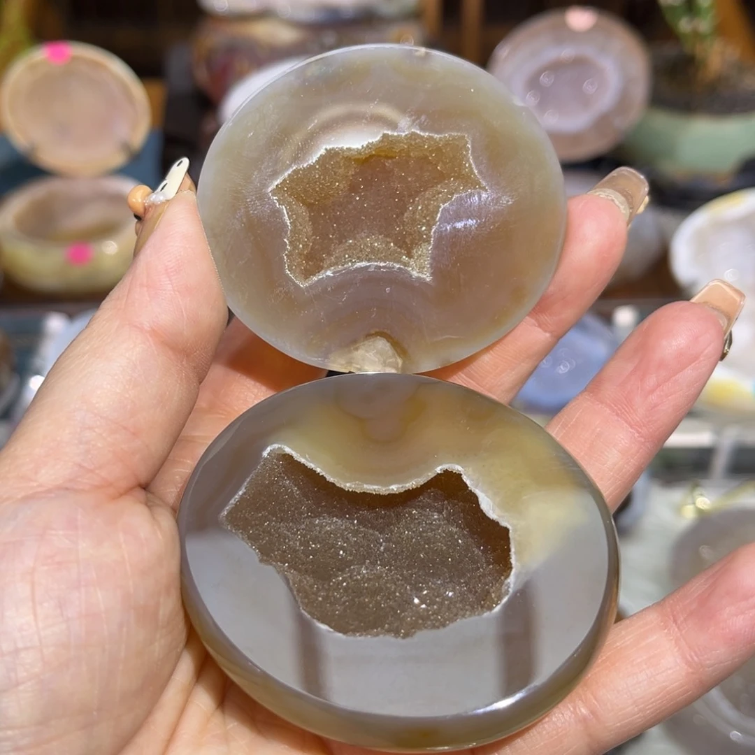 未镶嵌水晶大型摆件（非配饰）你*?