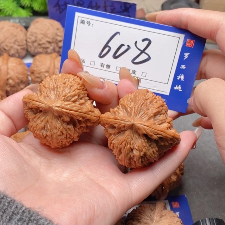 把件桃核44全品南疆石608号牌