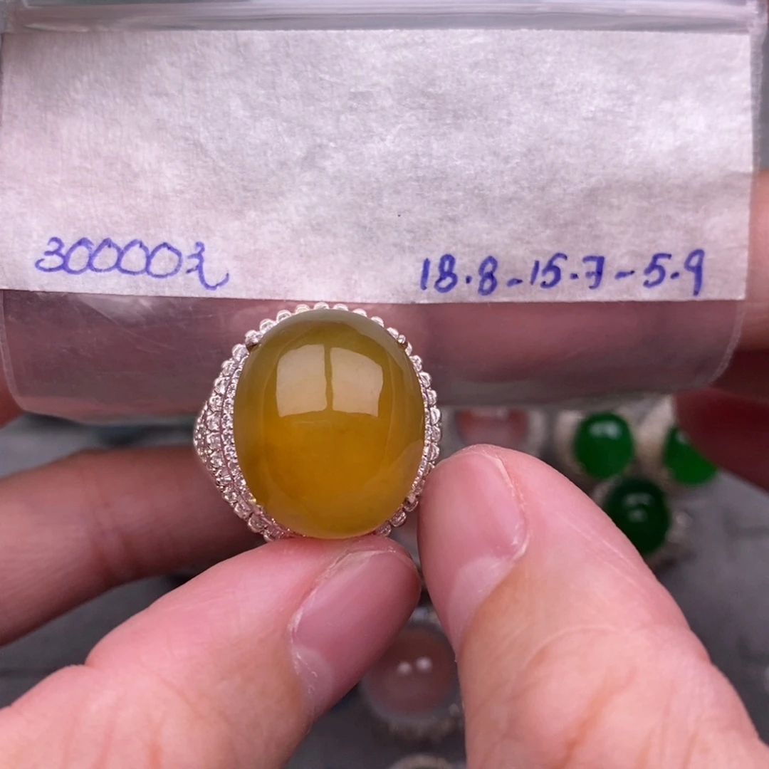 定制翡翠未镶嵌缅甸翡翠