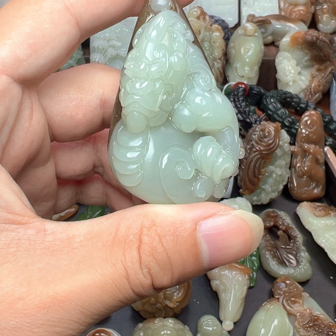 和田玉未镶嵌挂件