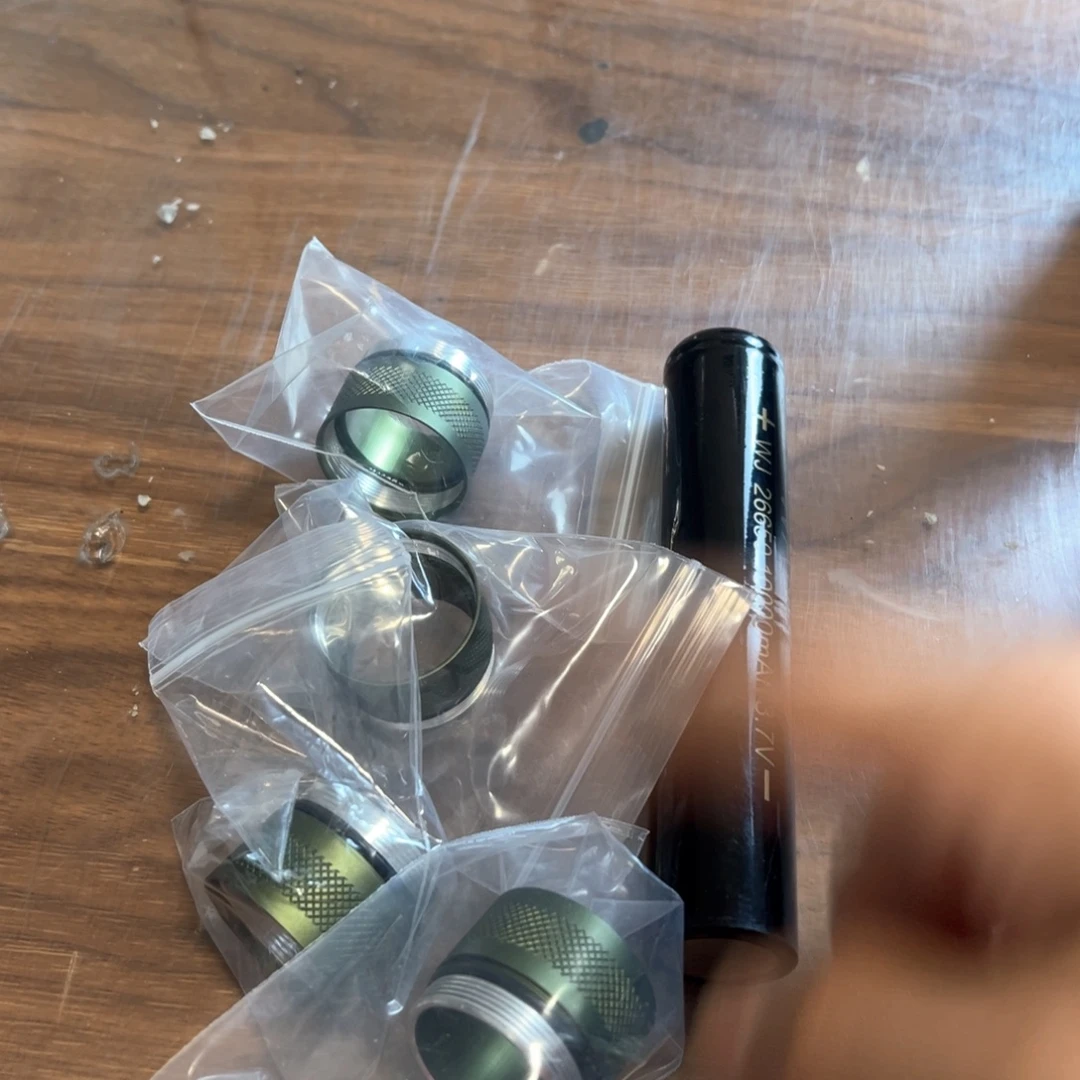 A8 A9强光照射手电加长节套餐