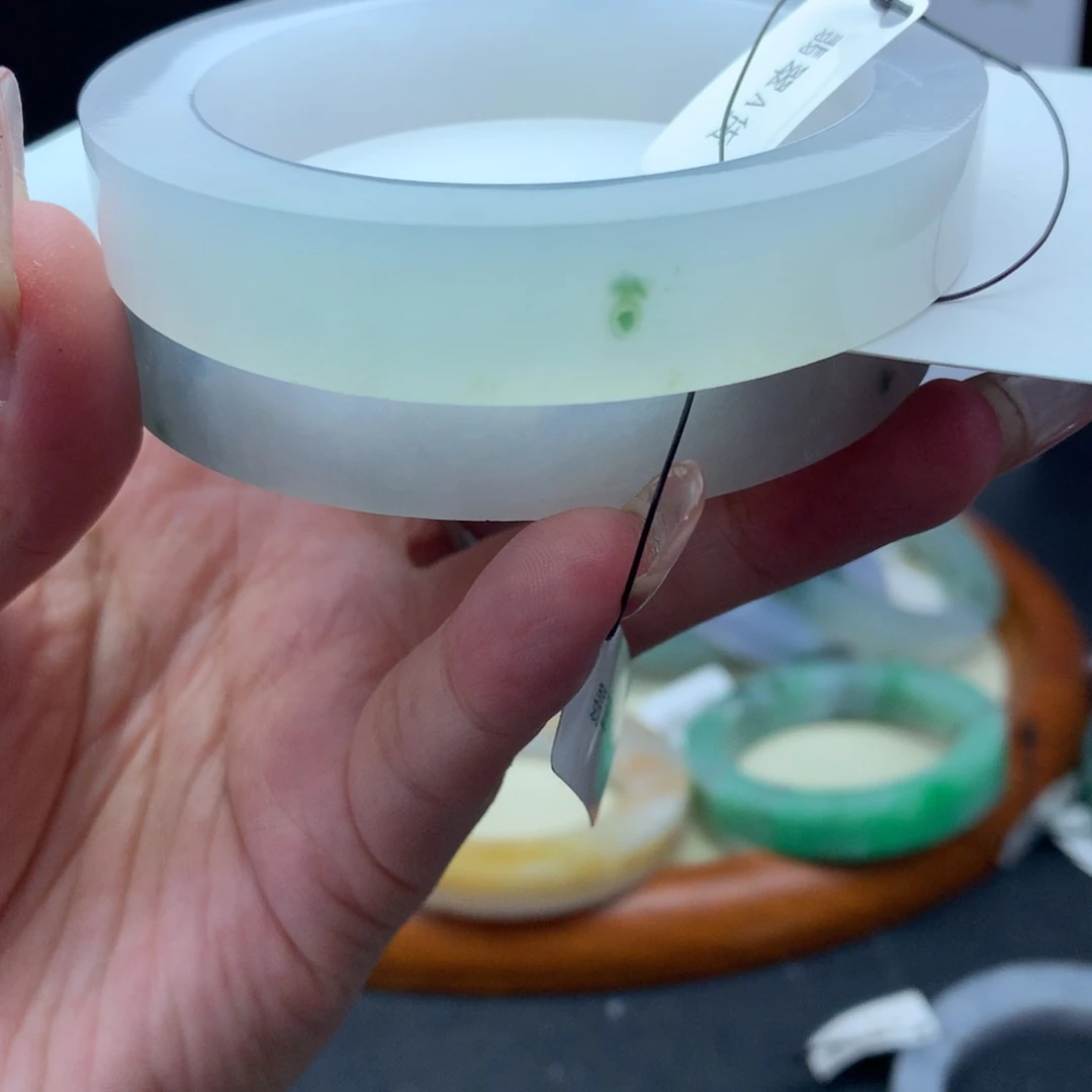 定制翡翠翡翠手镯未镶嵌