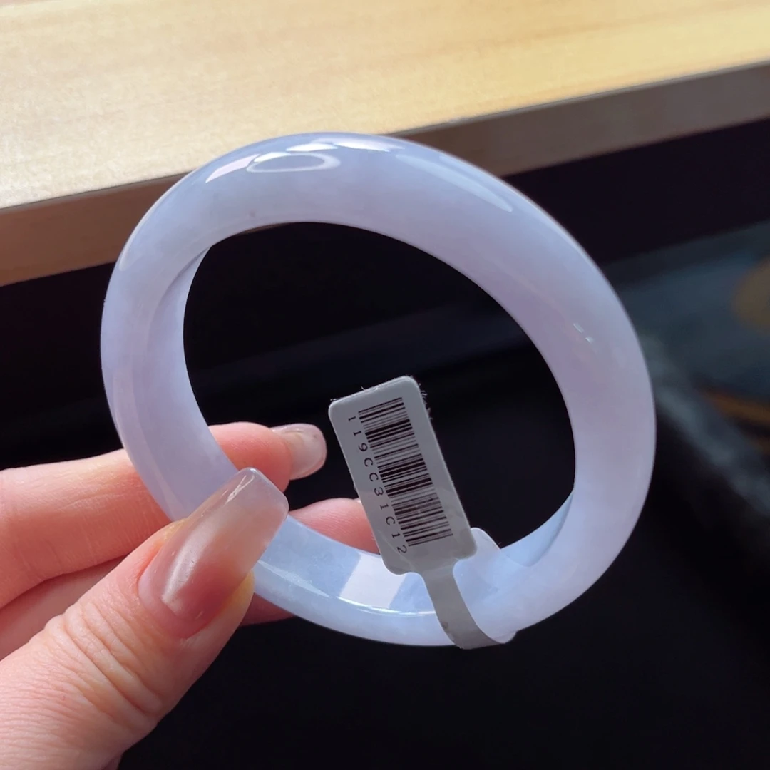 翡翠手镯未镶嵌手镯