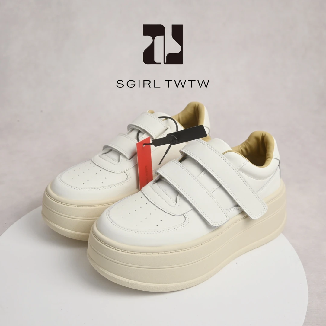 SGIRL TWTW日系魔术贴小白鞋2025新款轻软百搭厚底大头面包鞋女潮