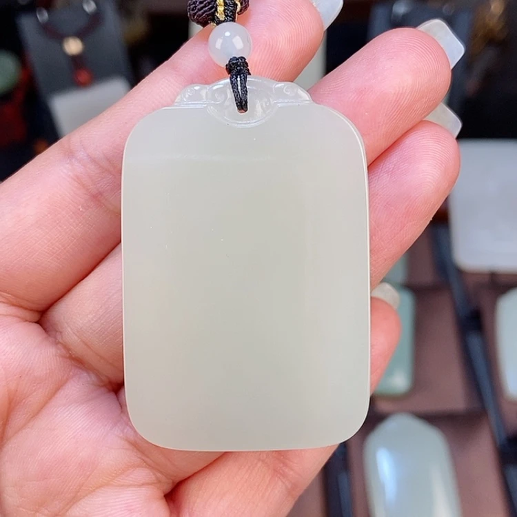 【闪购商品】和田玉未镶嵌颈饰武*