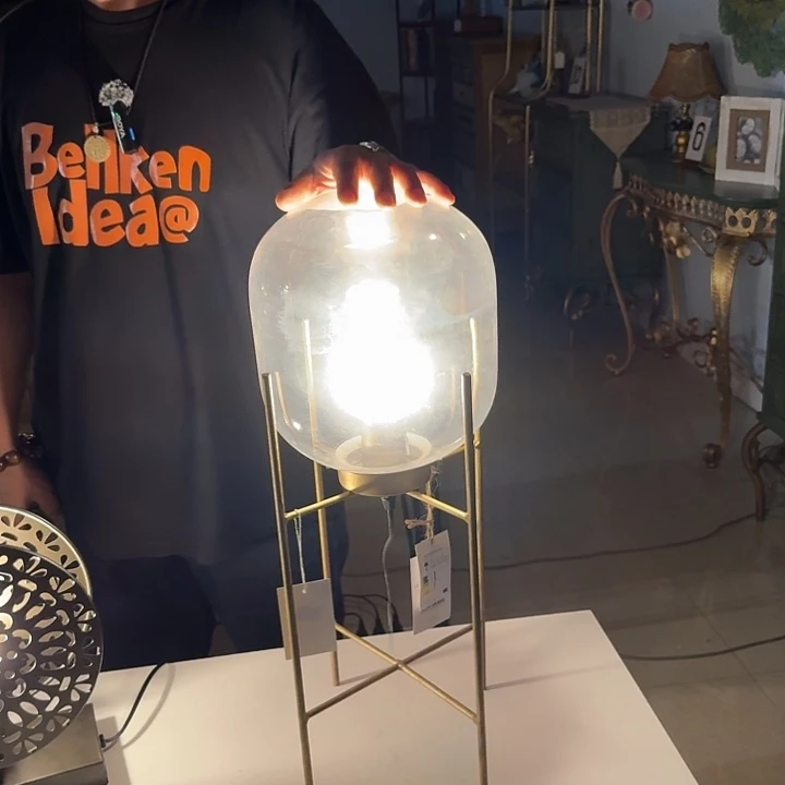 有机玻璃铁艺灯灯