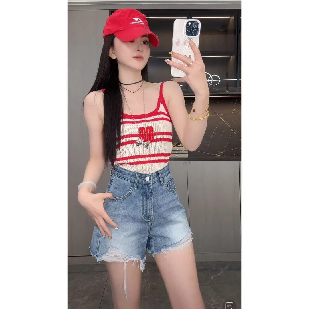 曼曼【长腿担当~】新款洋气辣妹毛边牛仔短裤女