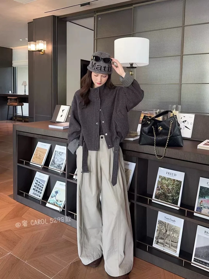 常规款女拼接厚款翻领立领短外套长袖女装复古百搭