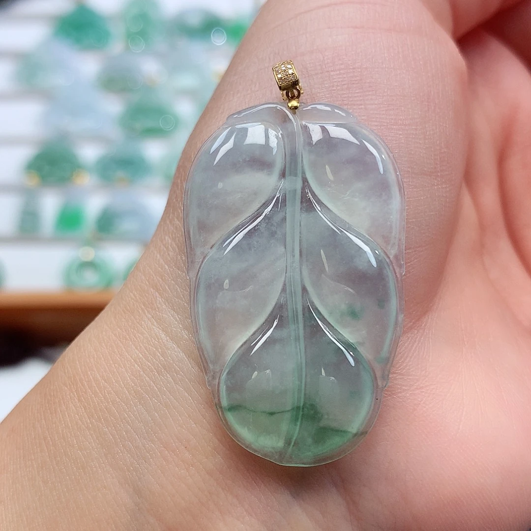 翡翠18K金镶嵌吊坠(赠链)40.5-25-4