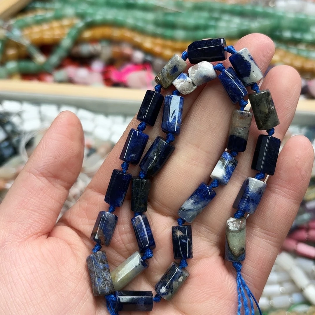 玛瑙/玉髓未镶嵌珠宝半成品蓝纹柱子一条