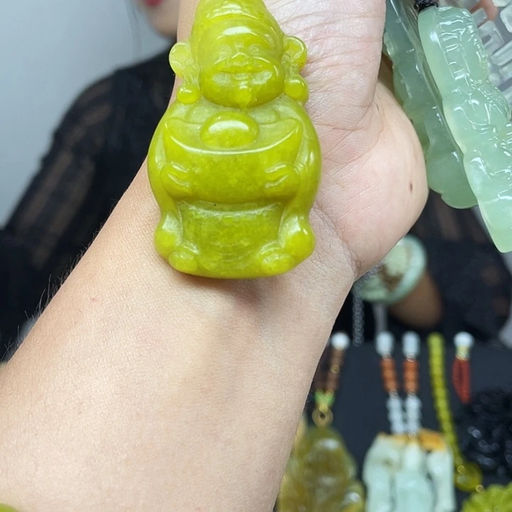 未镶嵌蛇纹石玉颈饰