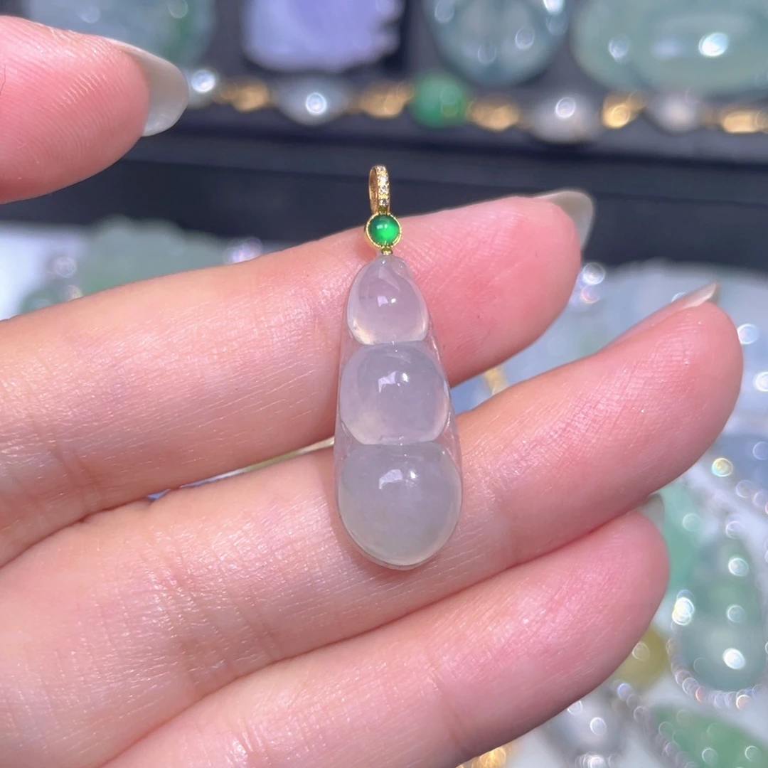 颈饰18K金镶嵌翡翠翡翠