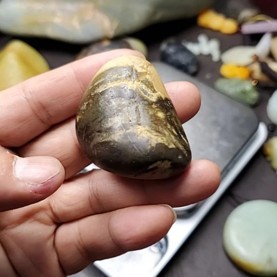 和田玉（糖玉）未镶嵌挂件