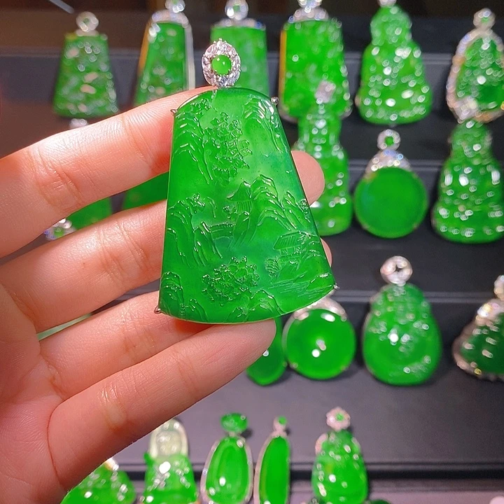 翡翠银S925镶嵌颈饰是