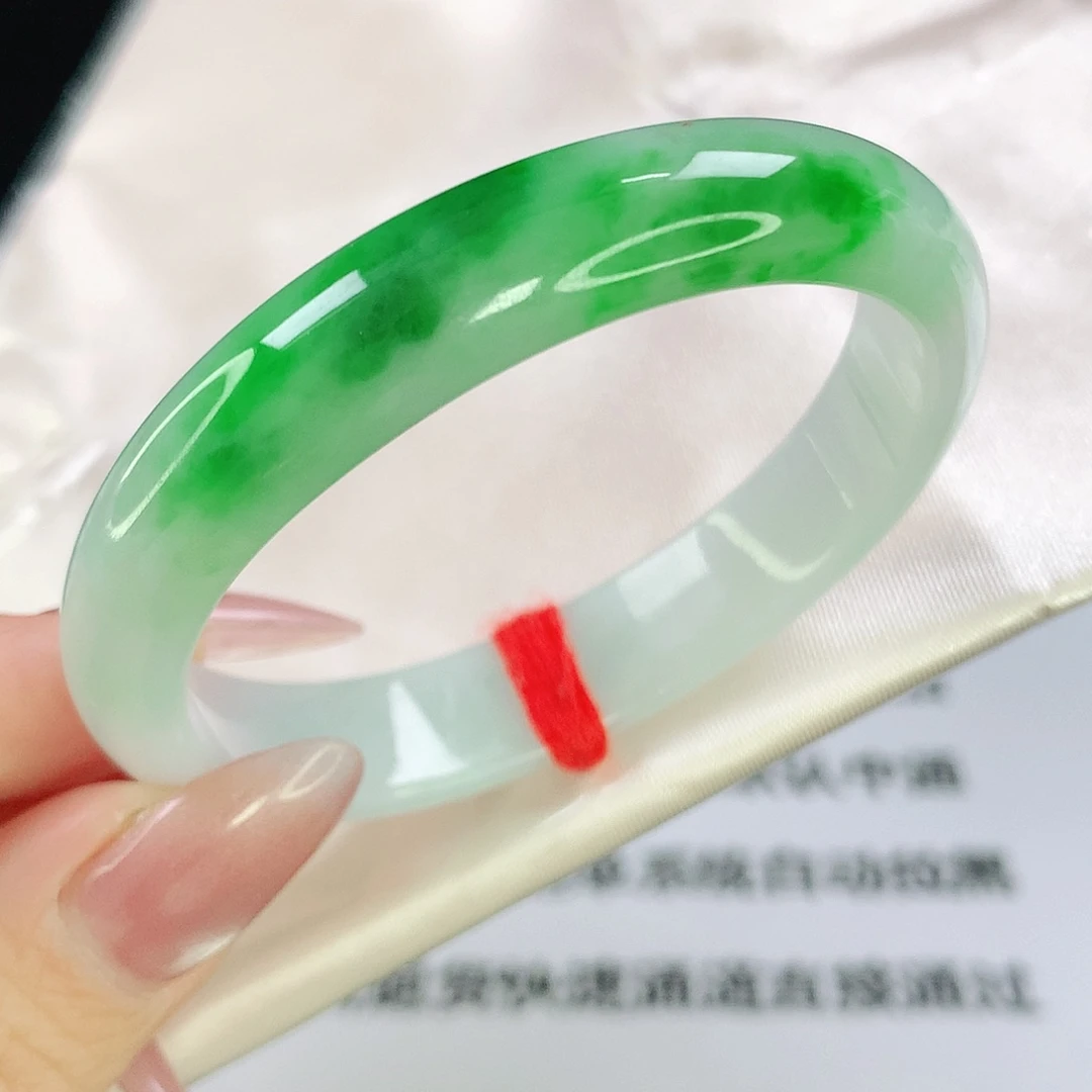 翡翠手镯未镶嵌230翡翠