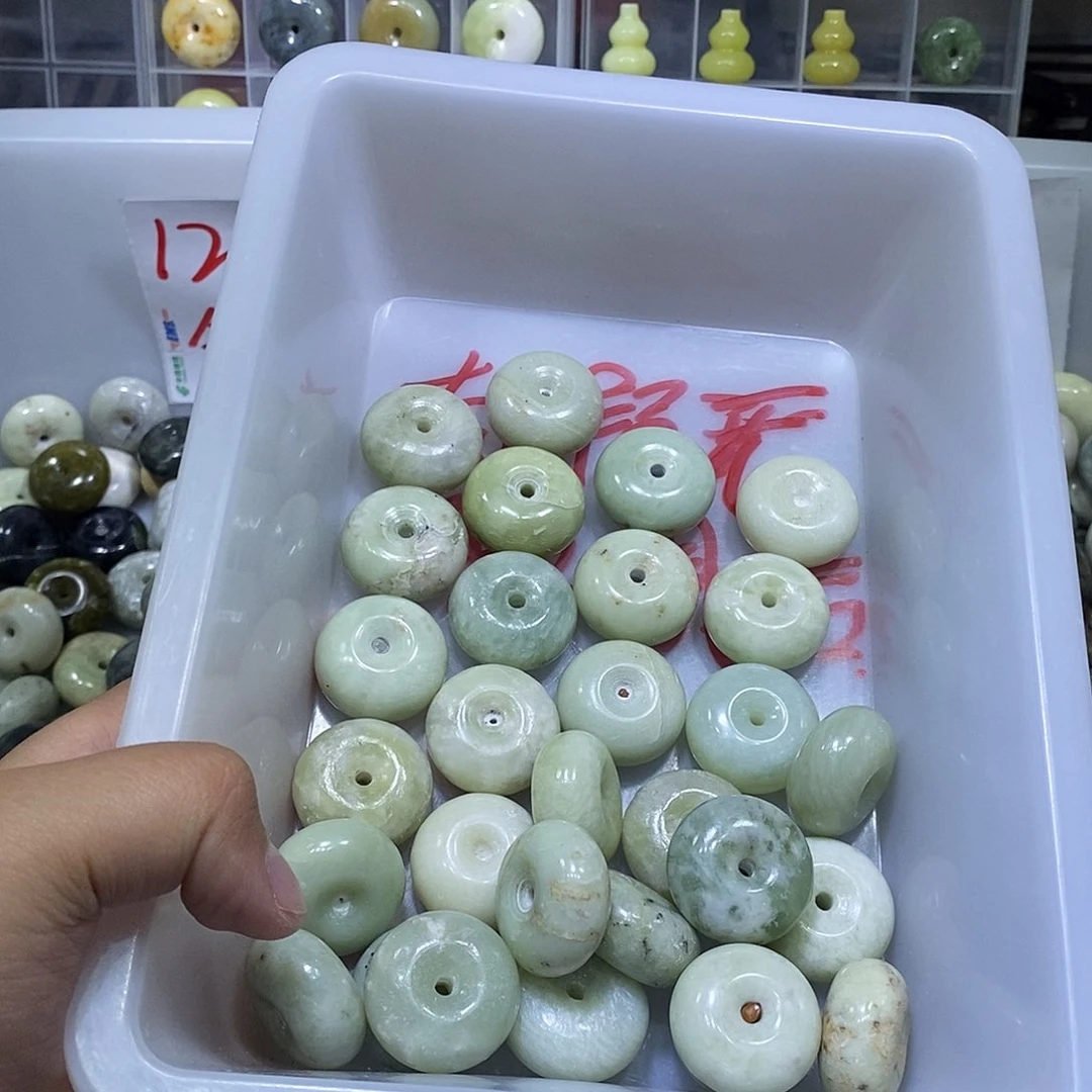 合金蛇纹石玉颈饰213