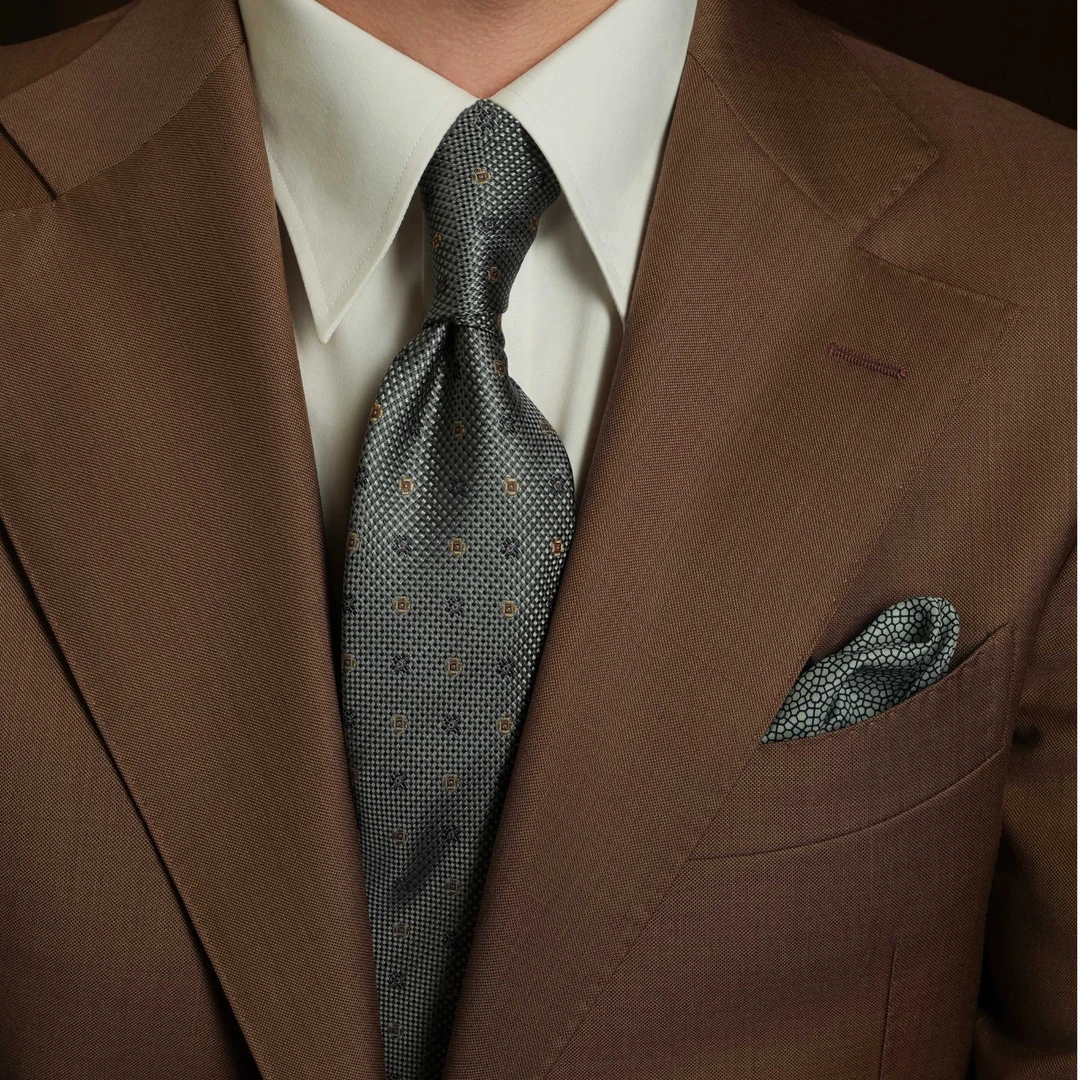 INSENSE•「手工三折系列」那不勒斯手工卷边 印花质感 蚕丝领带