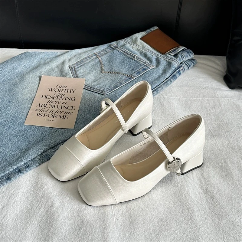 方头粗跟玛丽珍鞋女2025年流行女单鞋配裙子不累脚软底软面奶奶鞋