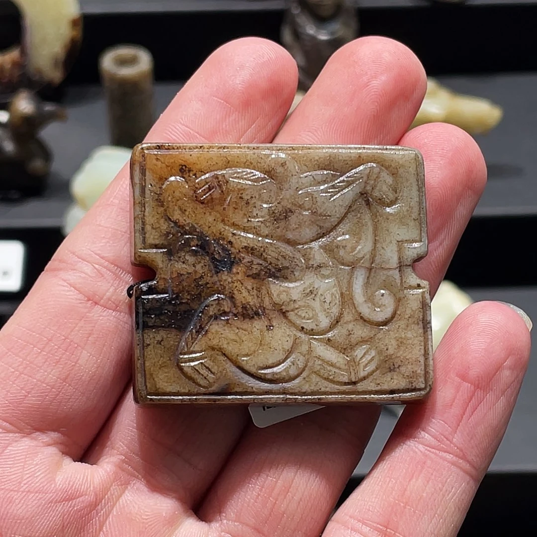 和田玉（糖玉）颈饰未镶嵌不*楼