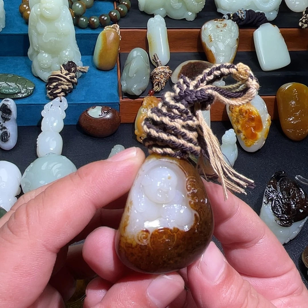 新***饰和田玉未镶嵌挂件