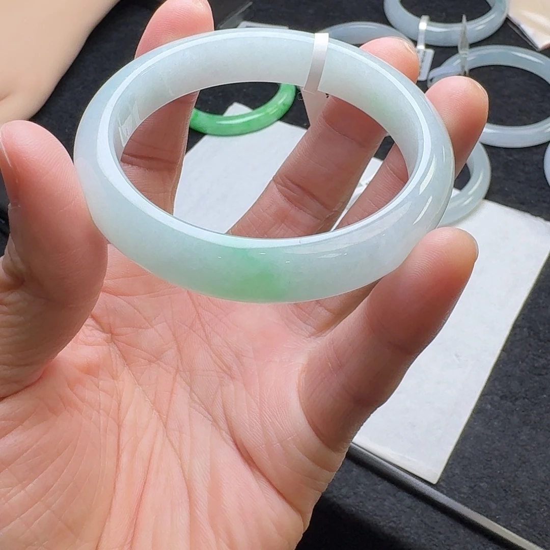 翡翠未镶嵌手镯59正圈，10