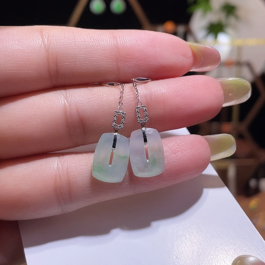 翡翠18K金镶嵌耳饰