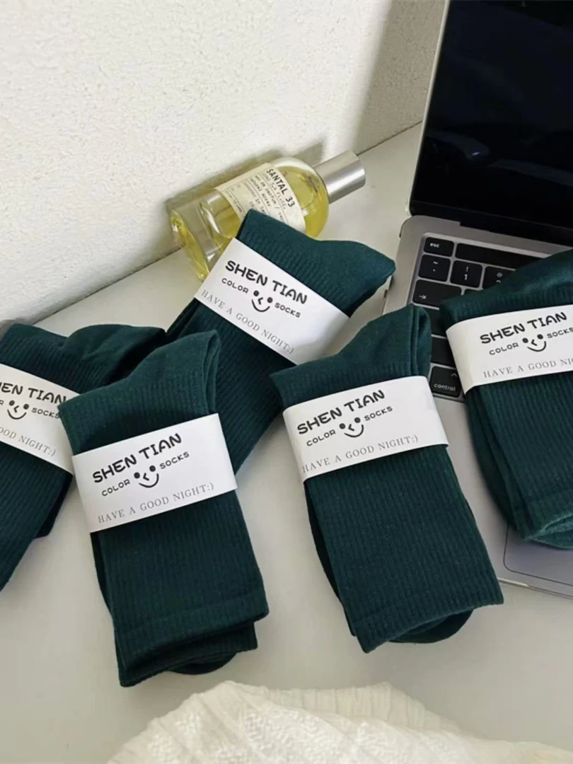 深墨绿袜子女春夏中筒袜绿色ins潮网红超火彩色运动长袜配鲨鱼裤