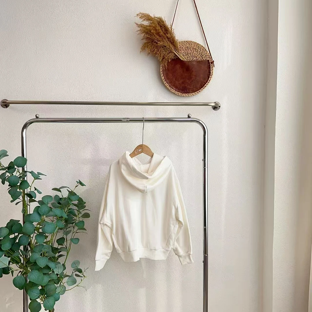 2832祖白色毛圈连帽卫衣