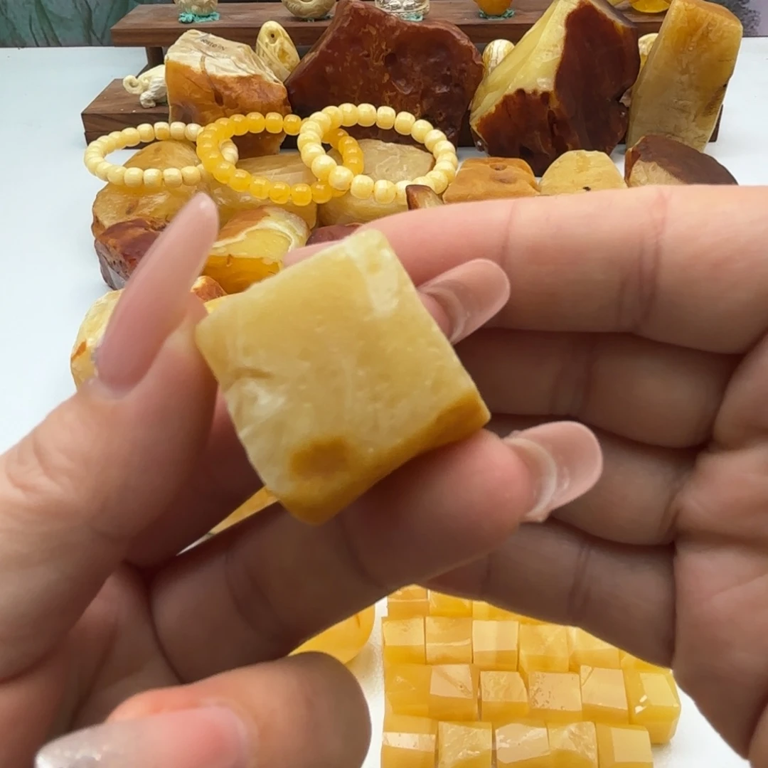 *****定制琥珀未镶嵌琥珀