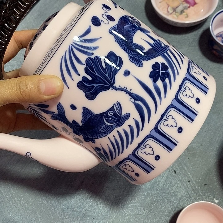 摆件陶红稀土鱼藻提梁壶