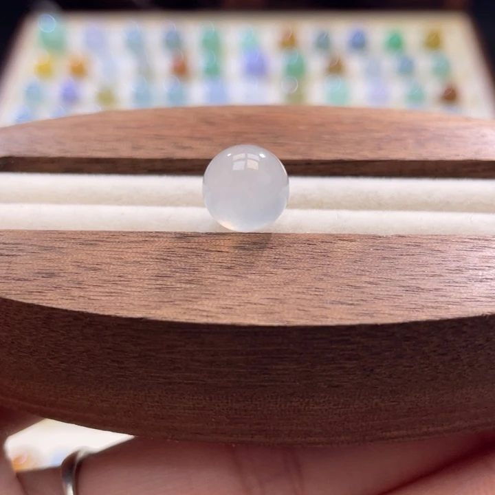 散珠翡翠特色白冰圆珠卡9.6mm