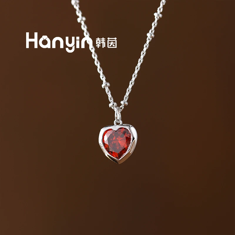 铜合金项链 潮流百搭光面大颗粒红色微镶爱心项链