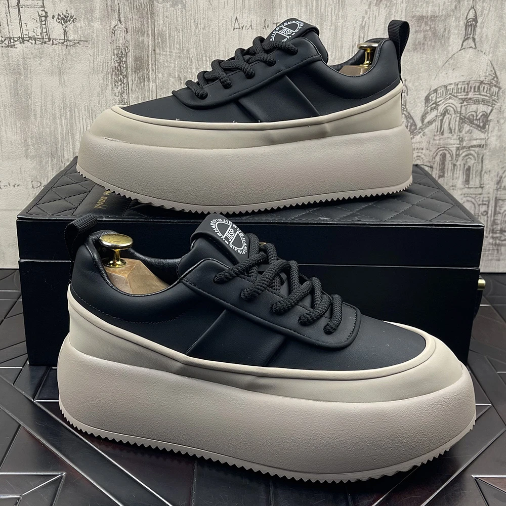 小白鞋男2025春季新款高级感厚底鞋子潮流百搭增高板鞋小众松糕鞋