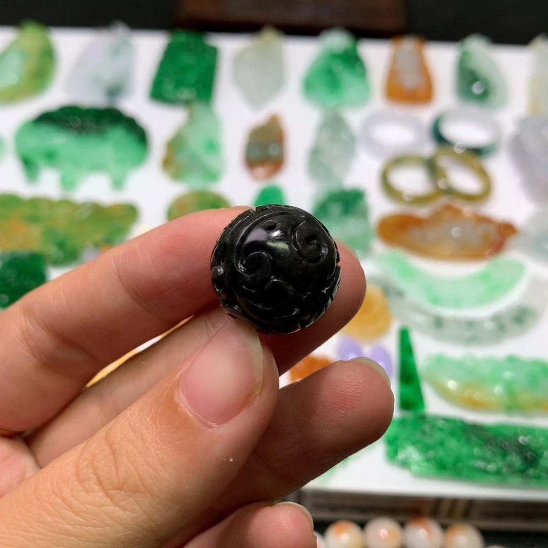 未镶嵌定制翡翠镂空珠