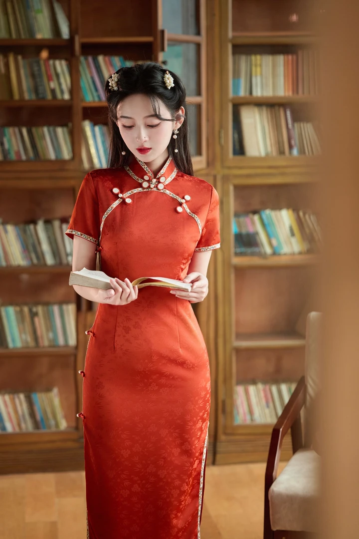 红色改良旗袍2025年新款敬酒服新娘结婚便装新中式衣服订婚礼服裙