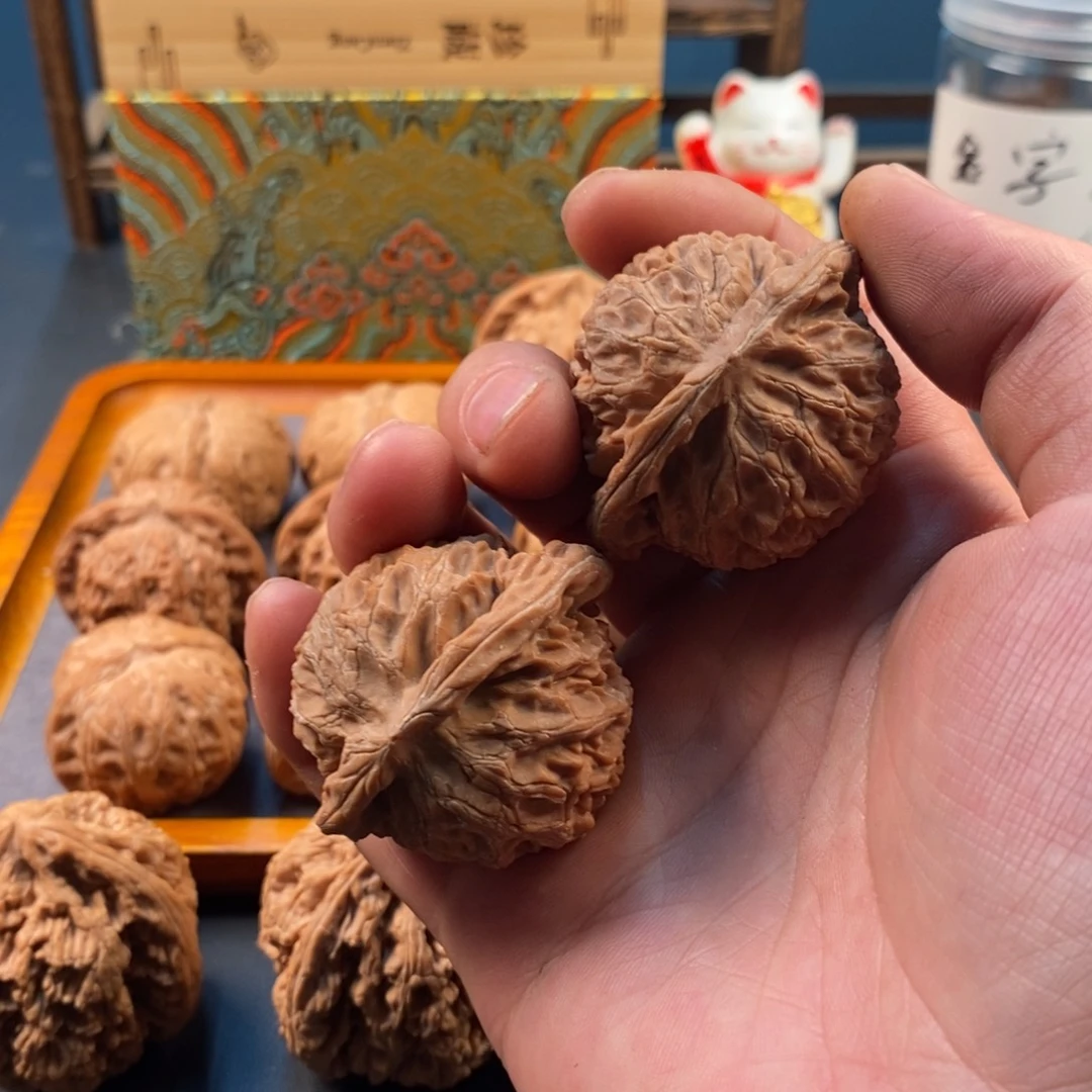 某***某文玩核桃精品对宫灯全品44