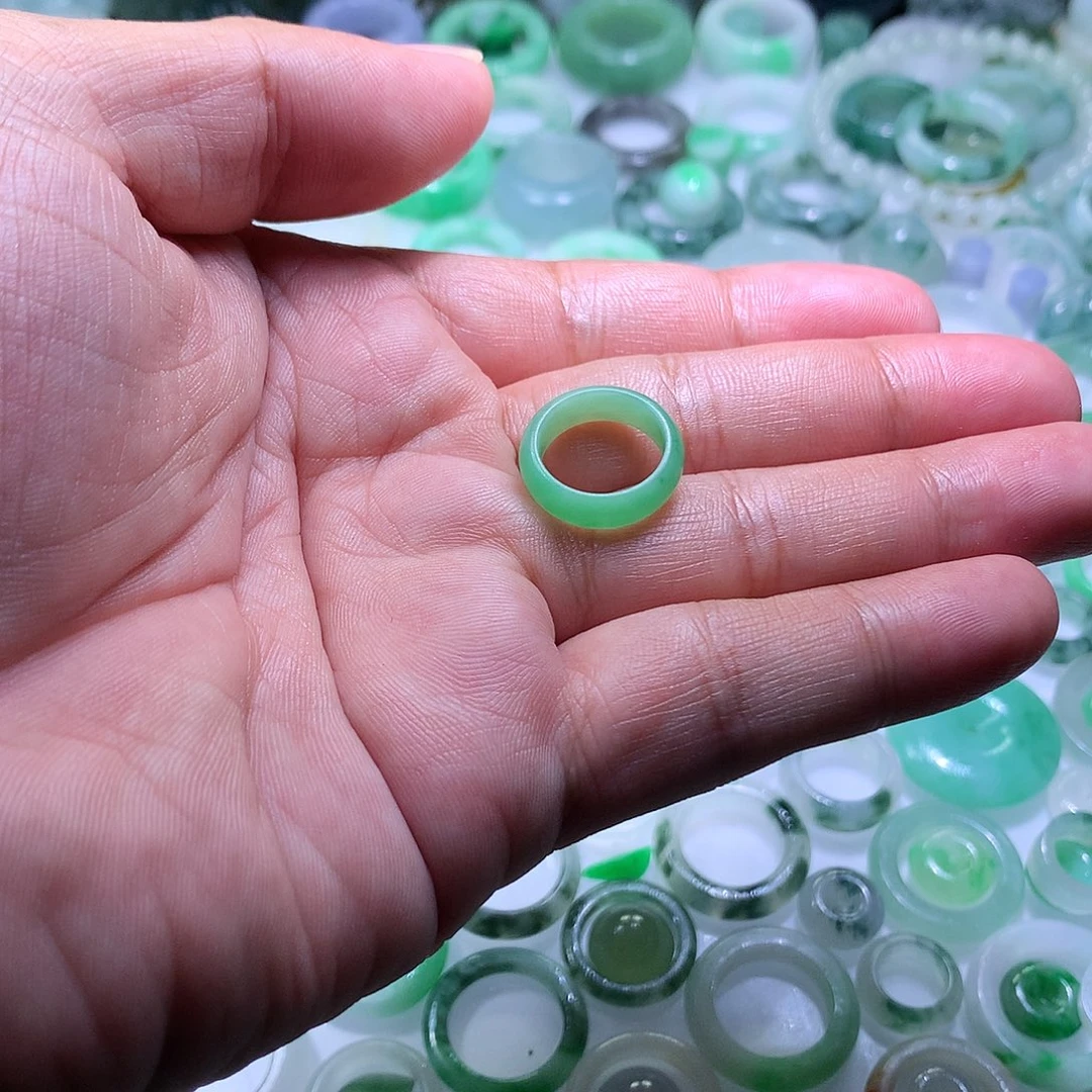 未镶嵌定制翡翠大*柠