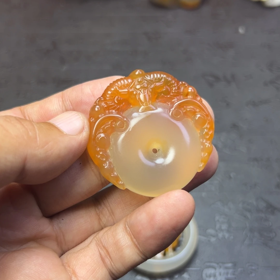 小***周未镶嵌手把玛瑙/玉髓