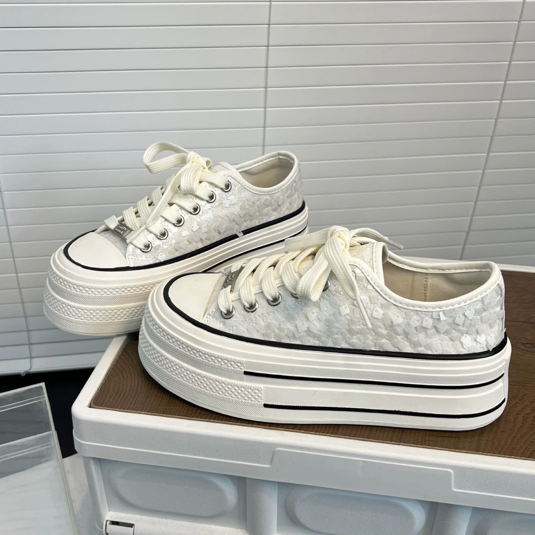 小众设计感亮片帆布鞋女2025春夏新款厚底休闲小白鞋厚底运动板鞋