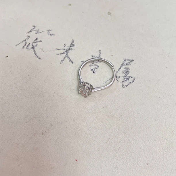 925银戒指 莫桑（光面）戒指【50分】D1650 MD