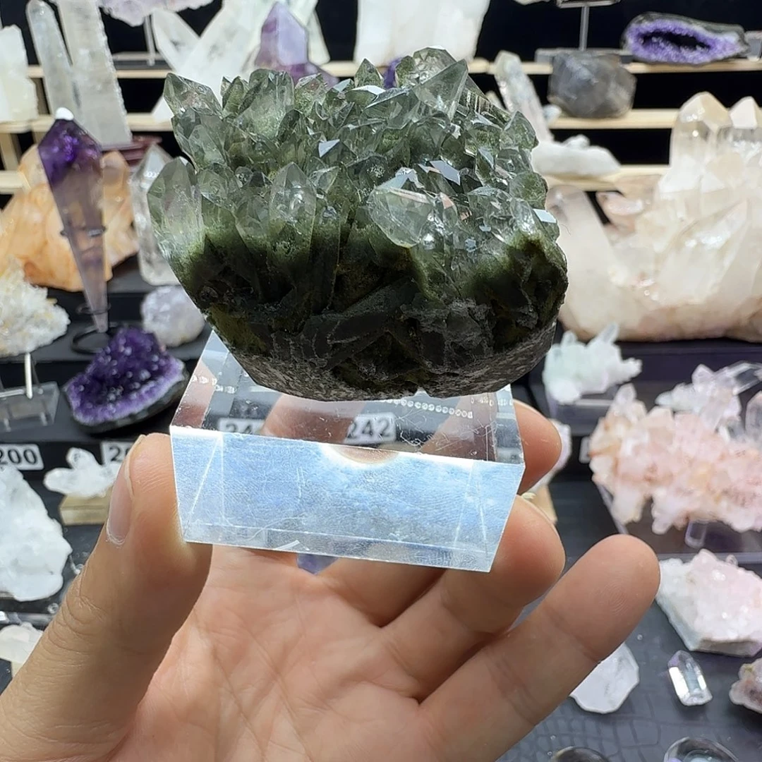 天***S石材天然水晶摆件