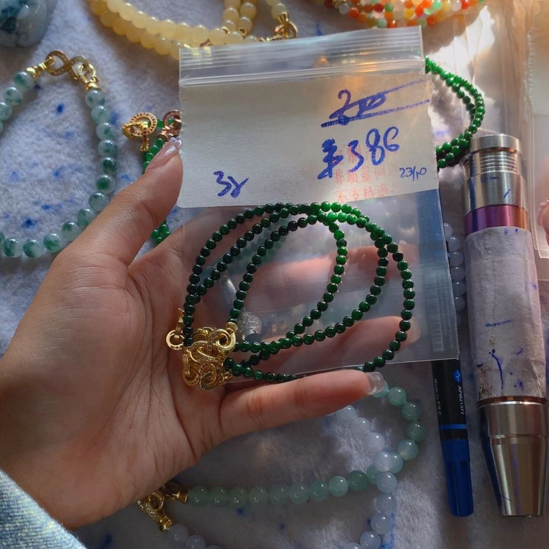 未镶嵌定制翡翠天然缅甸翡翠多样性